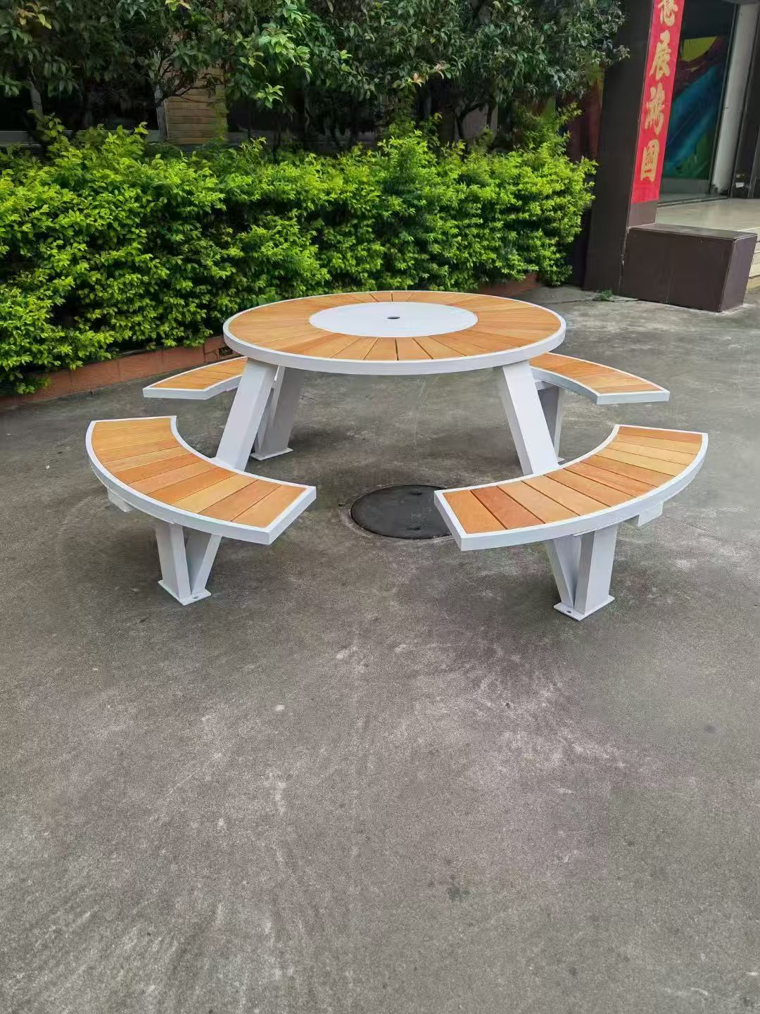 Circular Steel Picnic Table with Curved Benches — factory direct